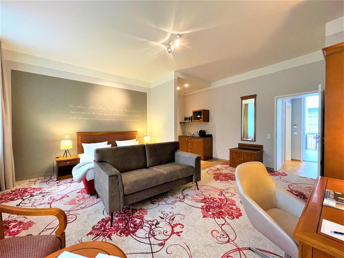Batschari Palais Baden-Baden Hotell Eksteriør bilde